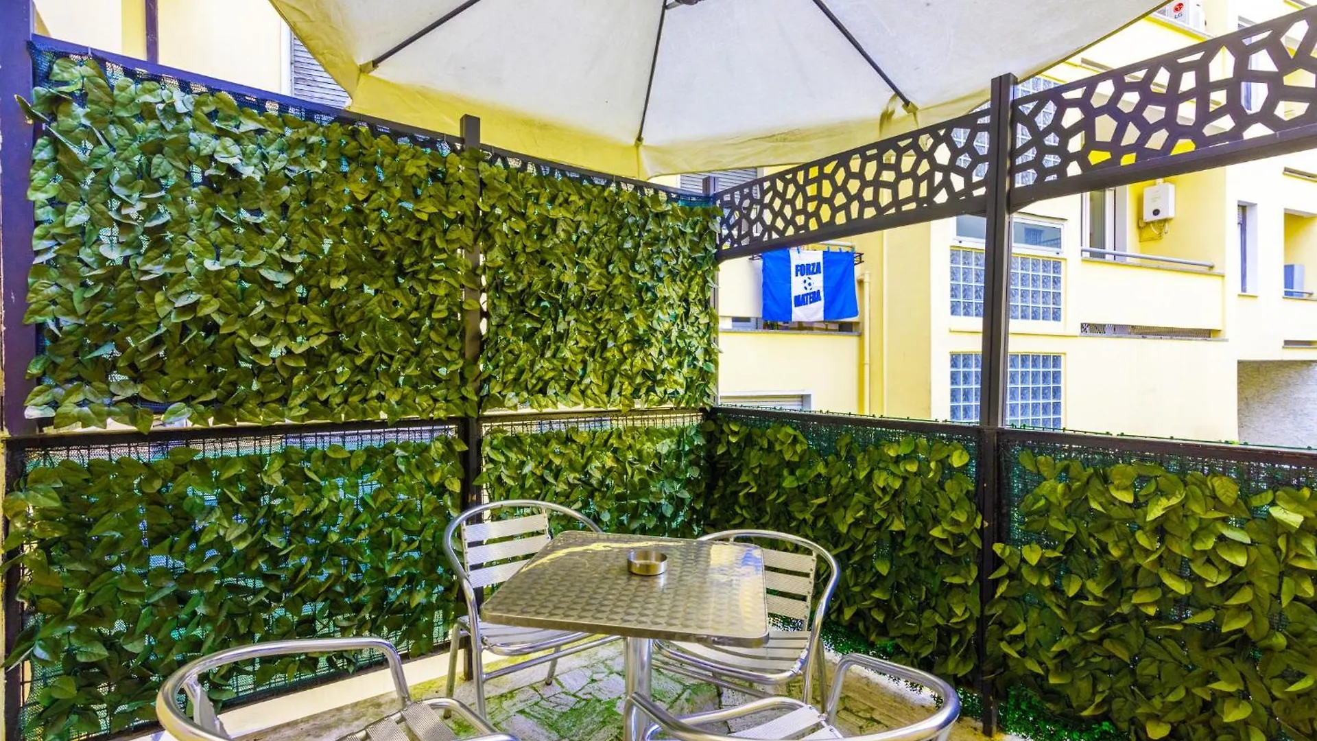 Holiday home Duomo Milan Luxury House Terrace Parking Garden 8 Bed Italy
